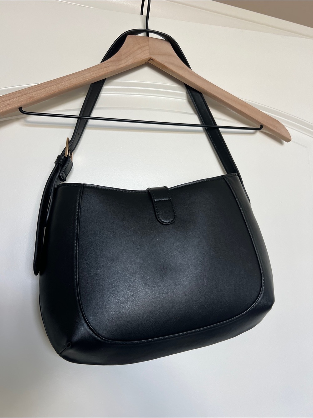 Black shoulder bag - Picture 2 of 5